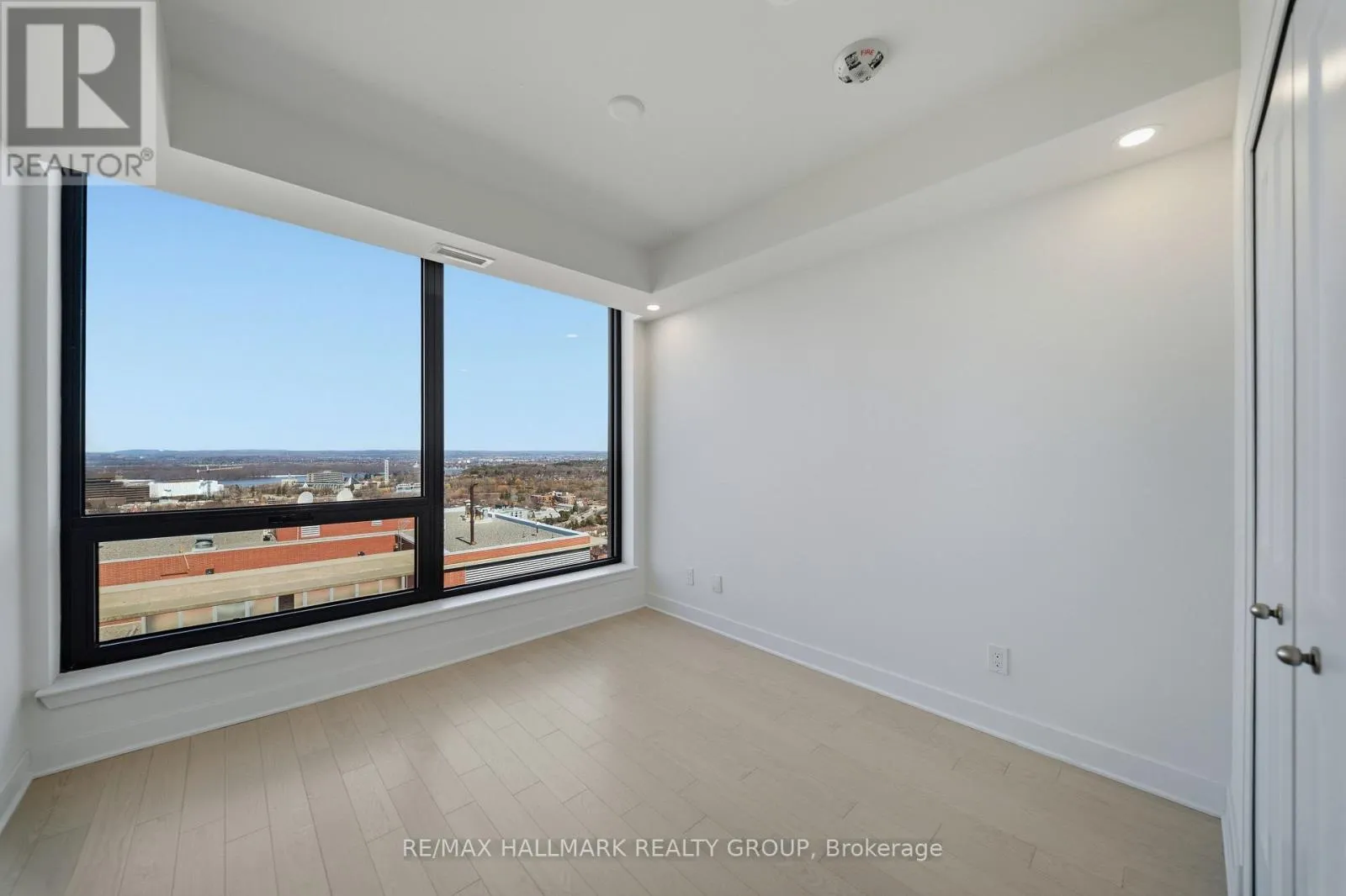 2603 - 180 GEORGE STREET