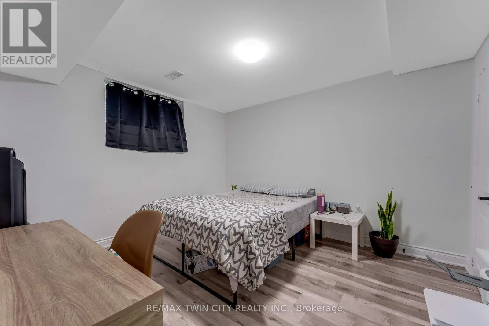 444 THOMAS SLEE DRIVE