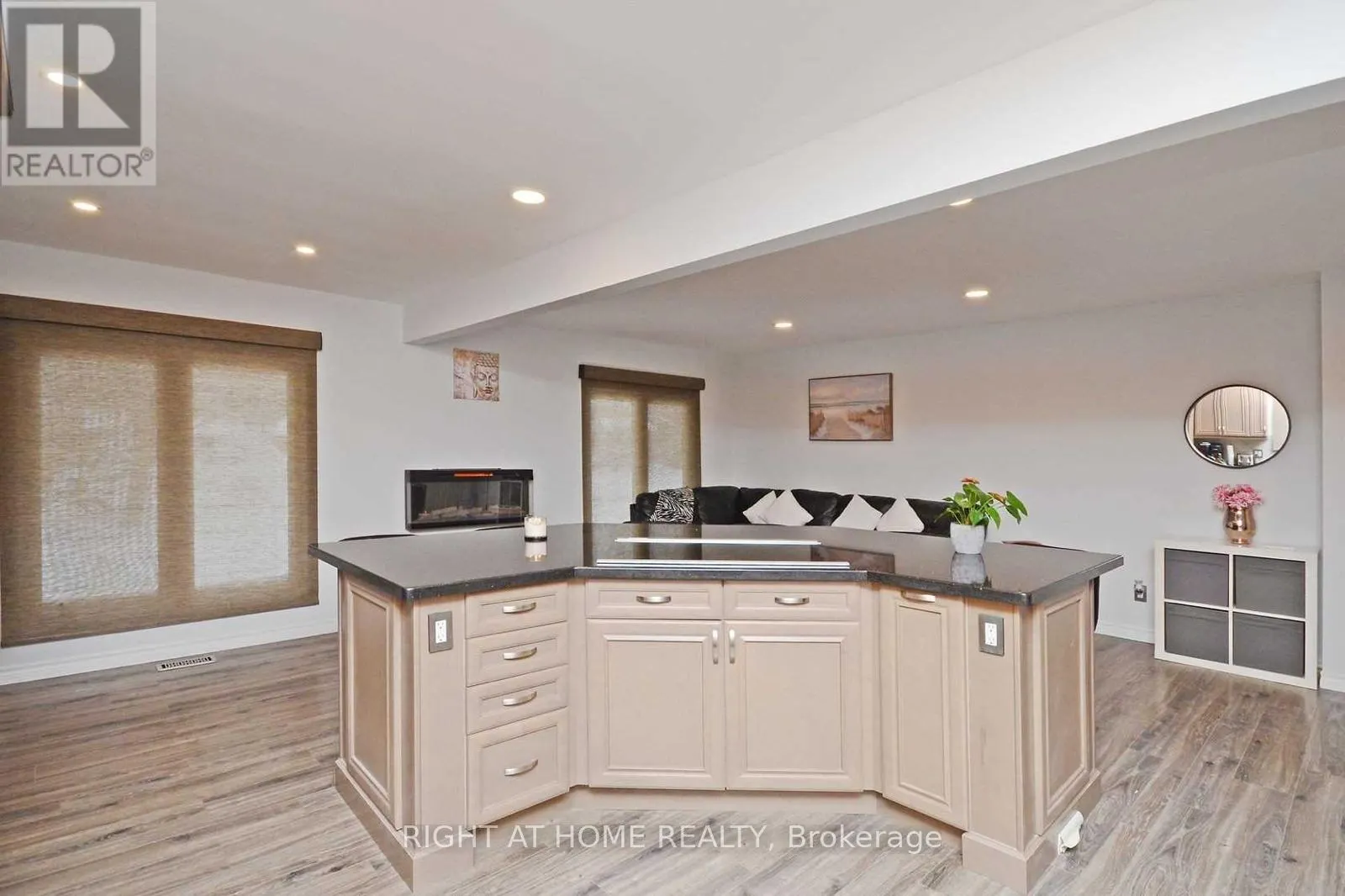 7123 BARTO CRESCENT