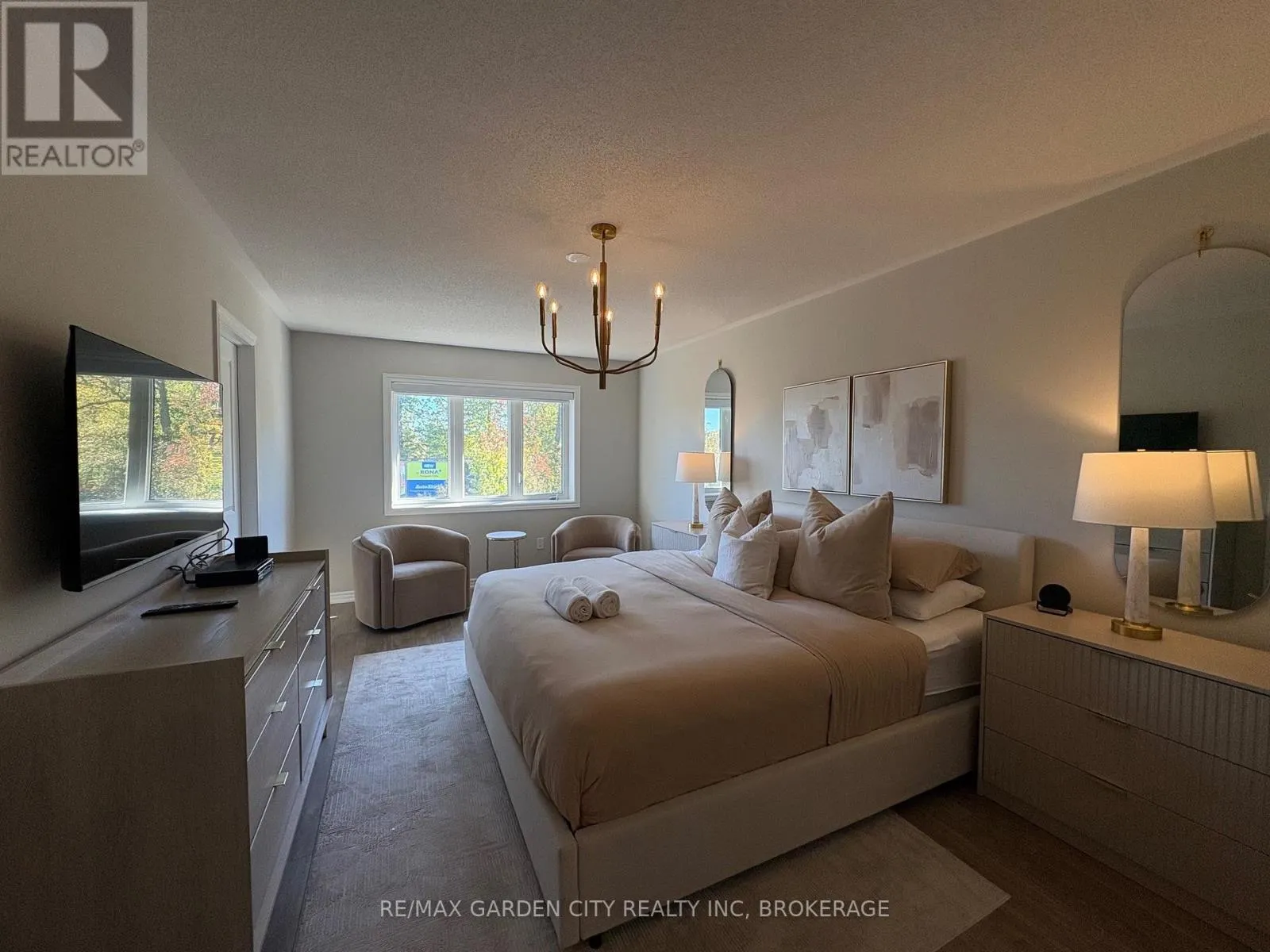 7460 BAYCREST COMMON