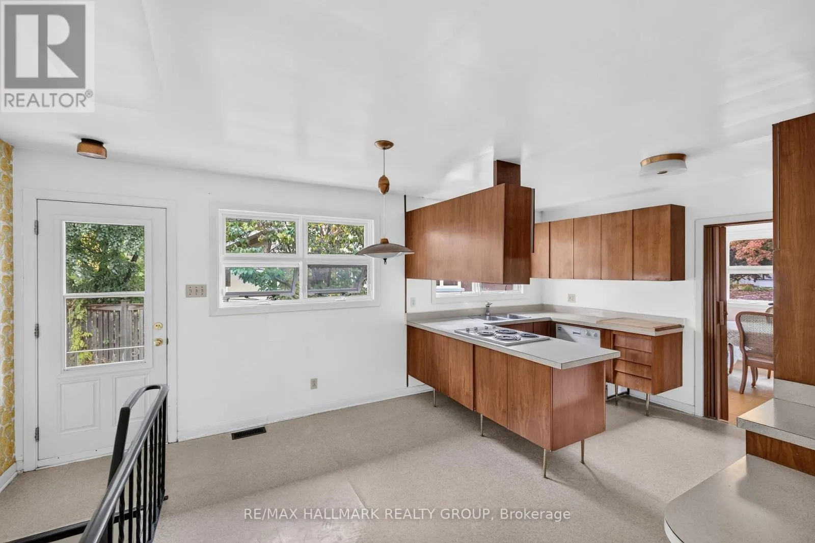1471 ORCHARD AVENUE