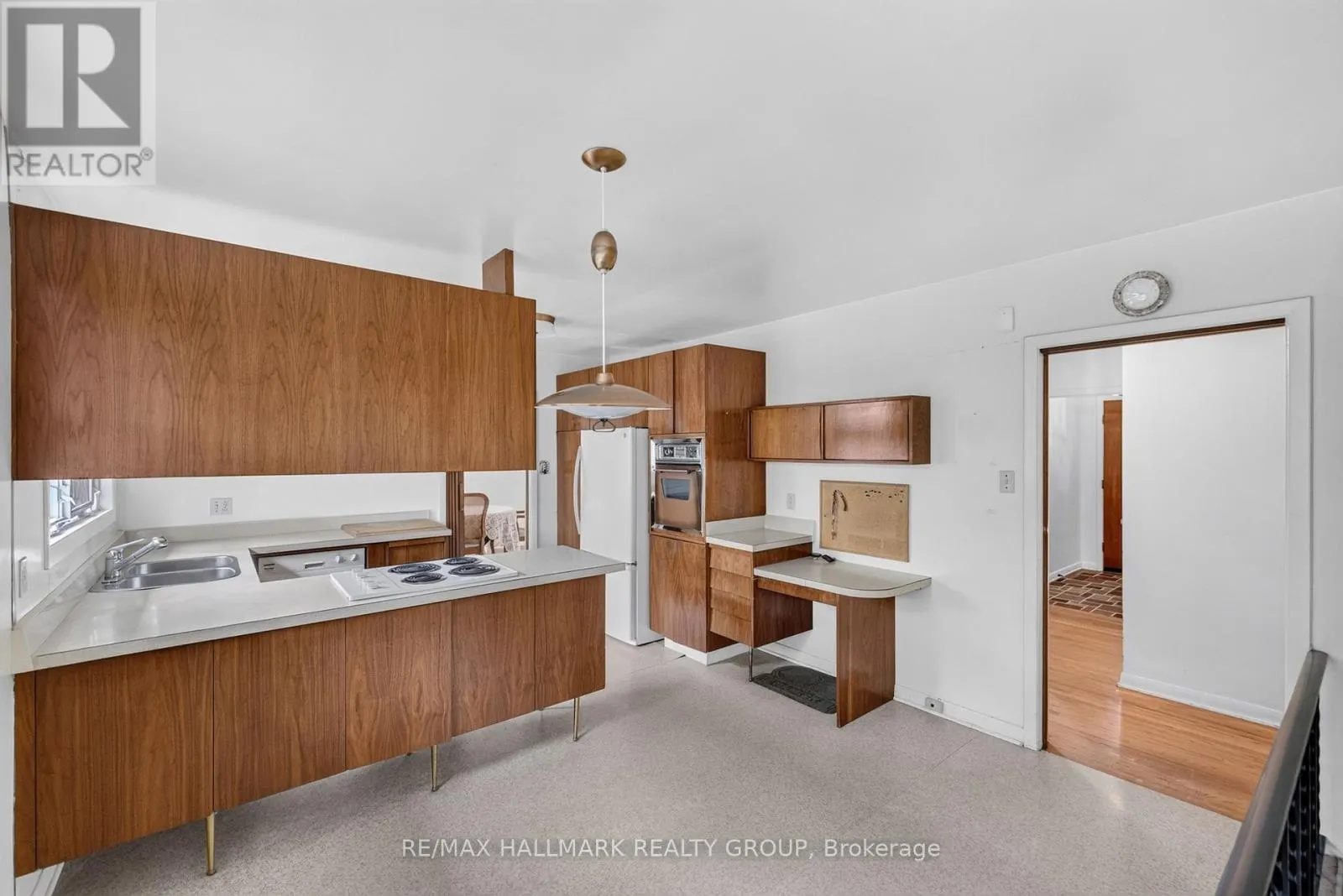 1471 ORCHARD AVENUE