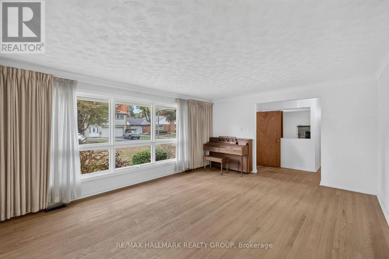 1471 ORCHARD AVENUE