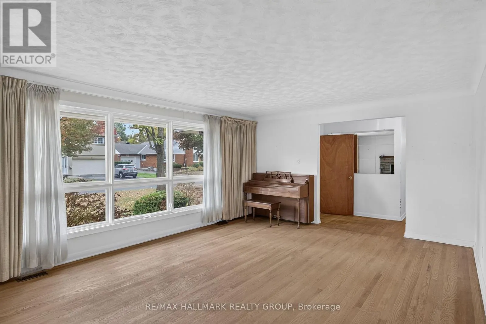 1471 ORCHARD AVENUE