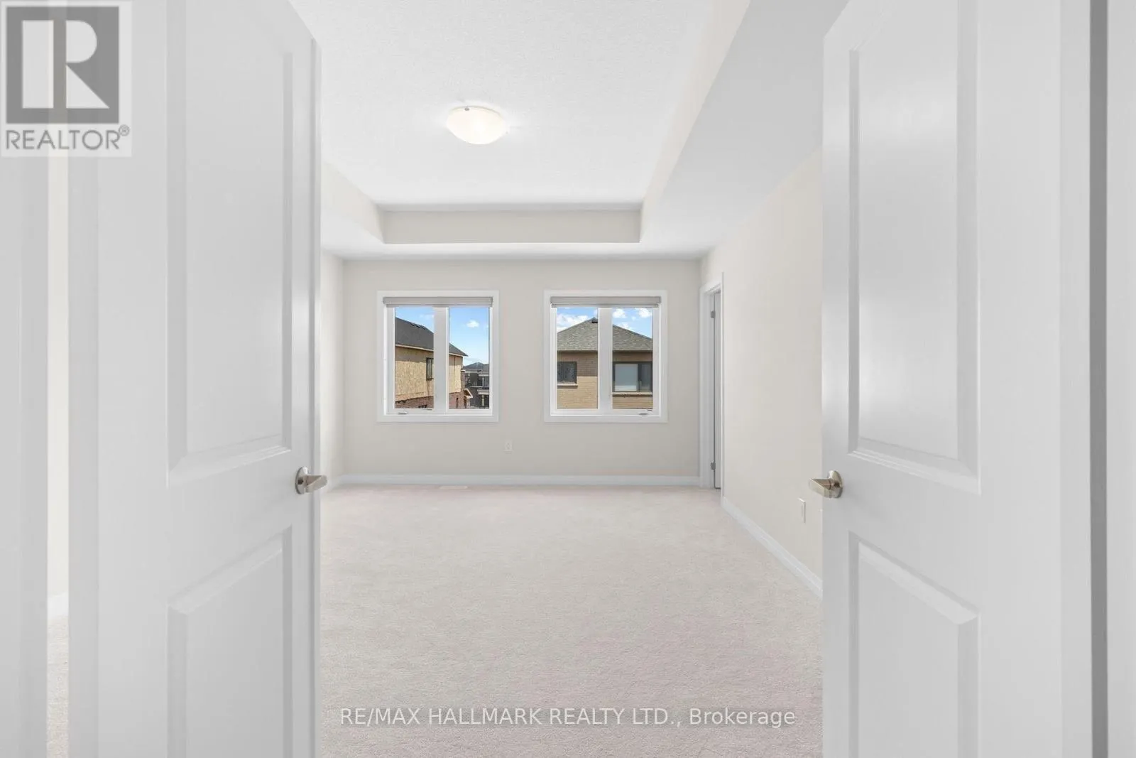 16 CROSSMORE CRESCENT