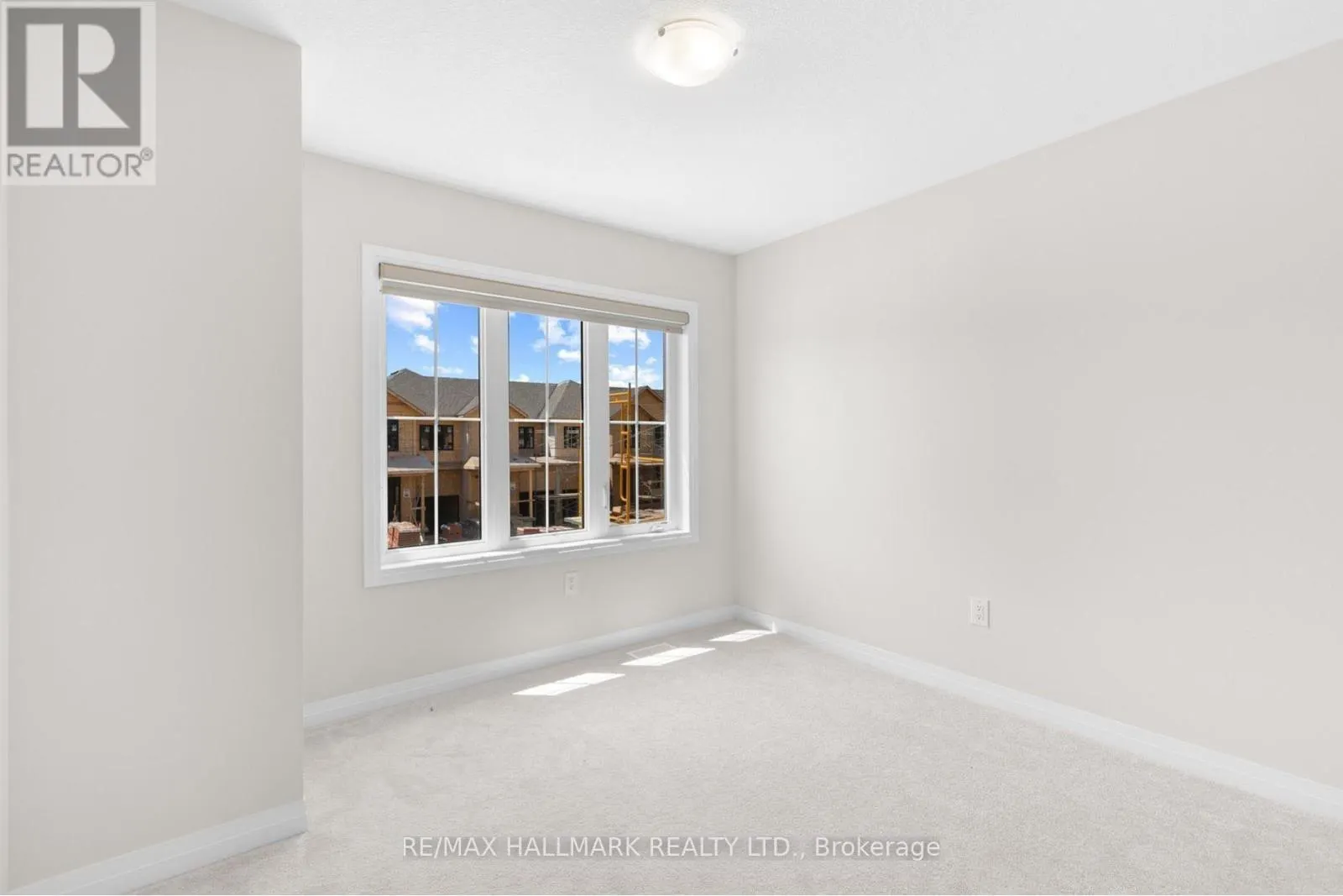 16 CROSSMORE CRESCENT