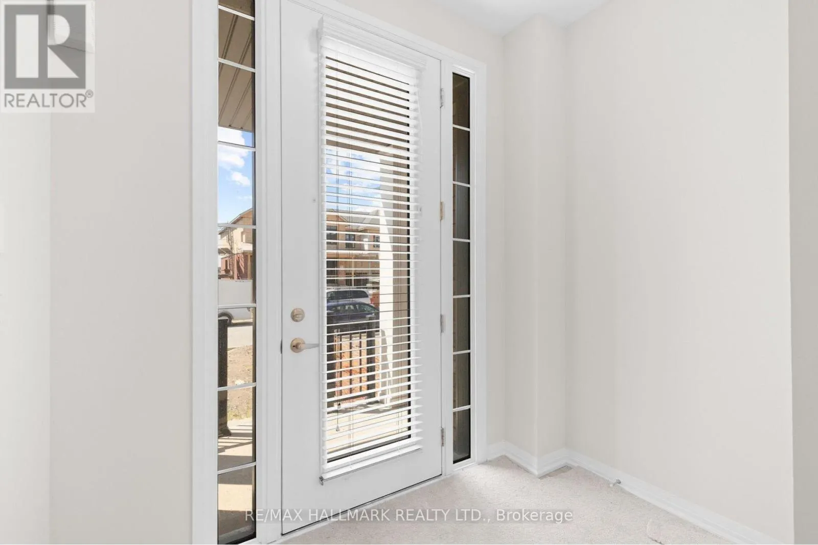 16 CROSSMORE CRESCENT