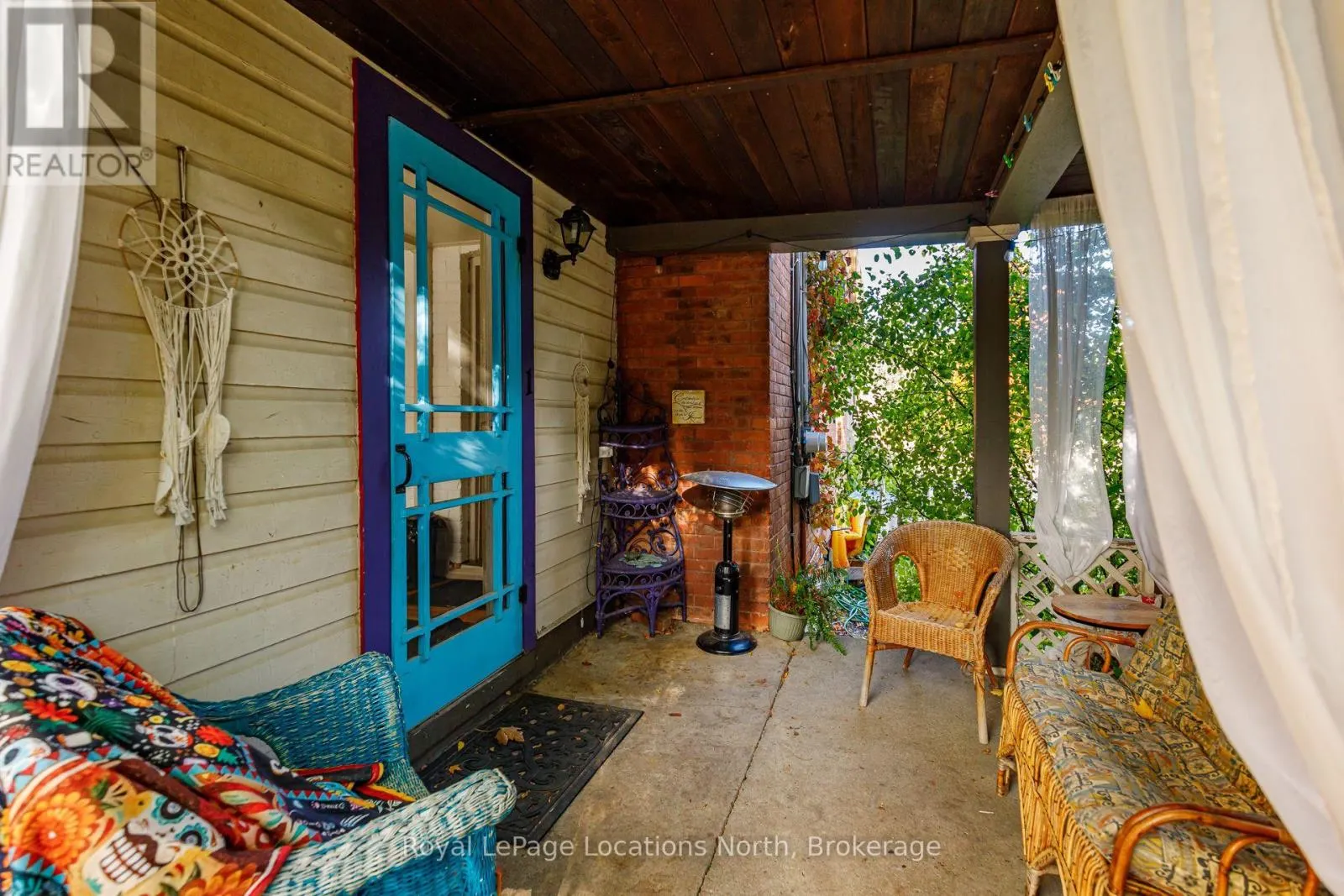 124 SYKES STREET S
