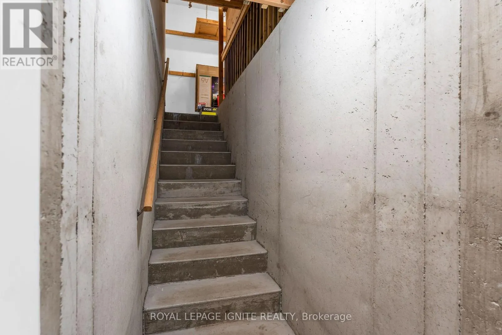 1234 MAZZOLIN CRESCENT