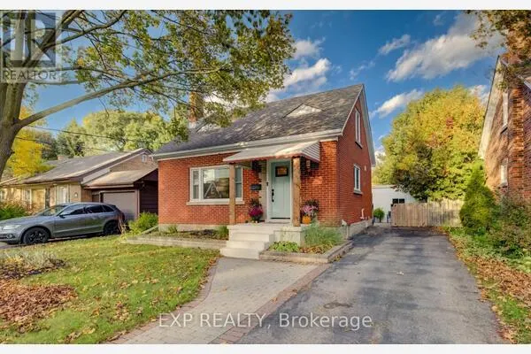 36 CRESTWOOD AVENUE