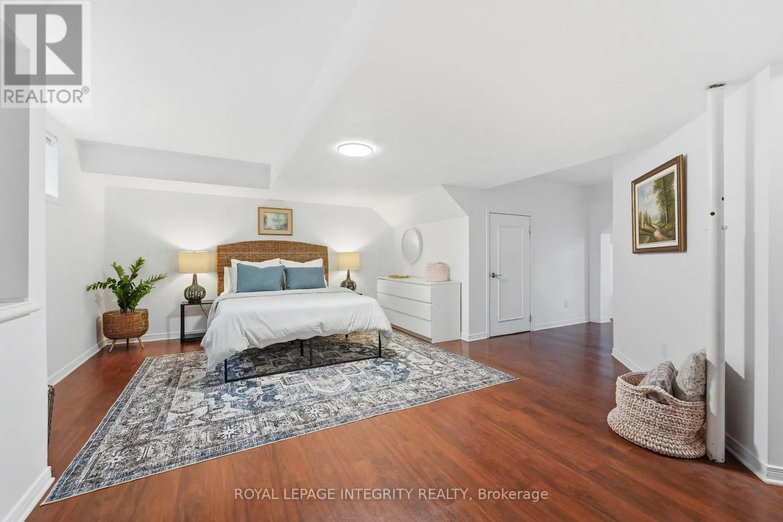 125 WEST RIDGE DRIVE