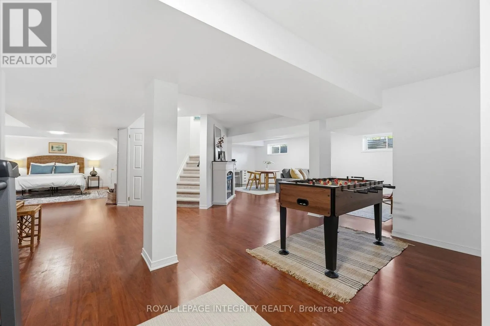 125 WEST RIDGE DRIVE