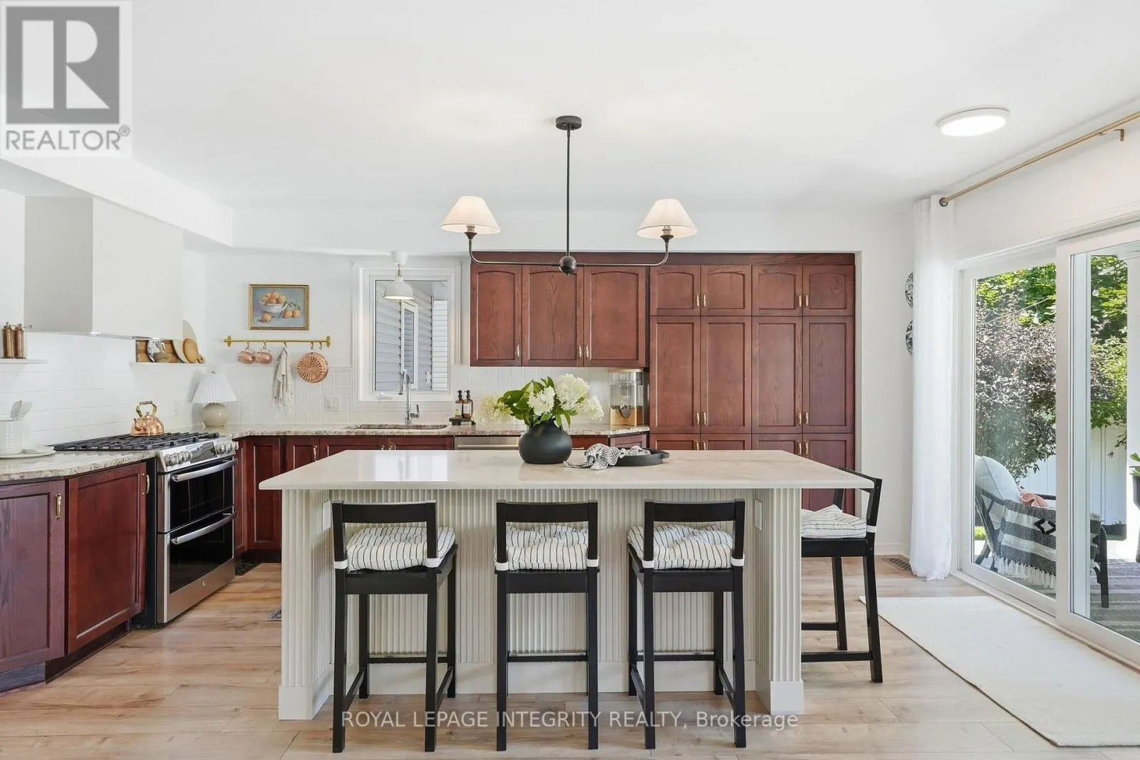125 WEST RIDGE DRIVE