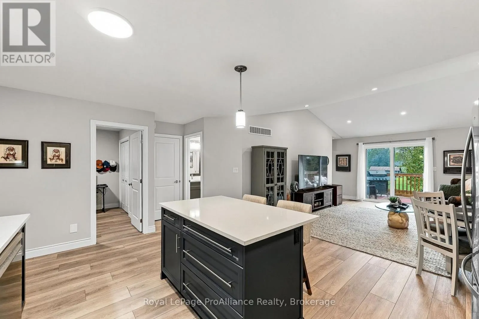 17 CLAYTON JOHN AVENUE