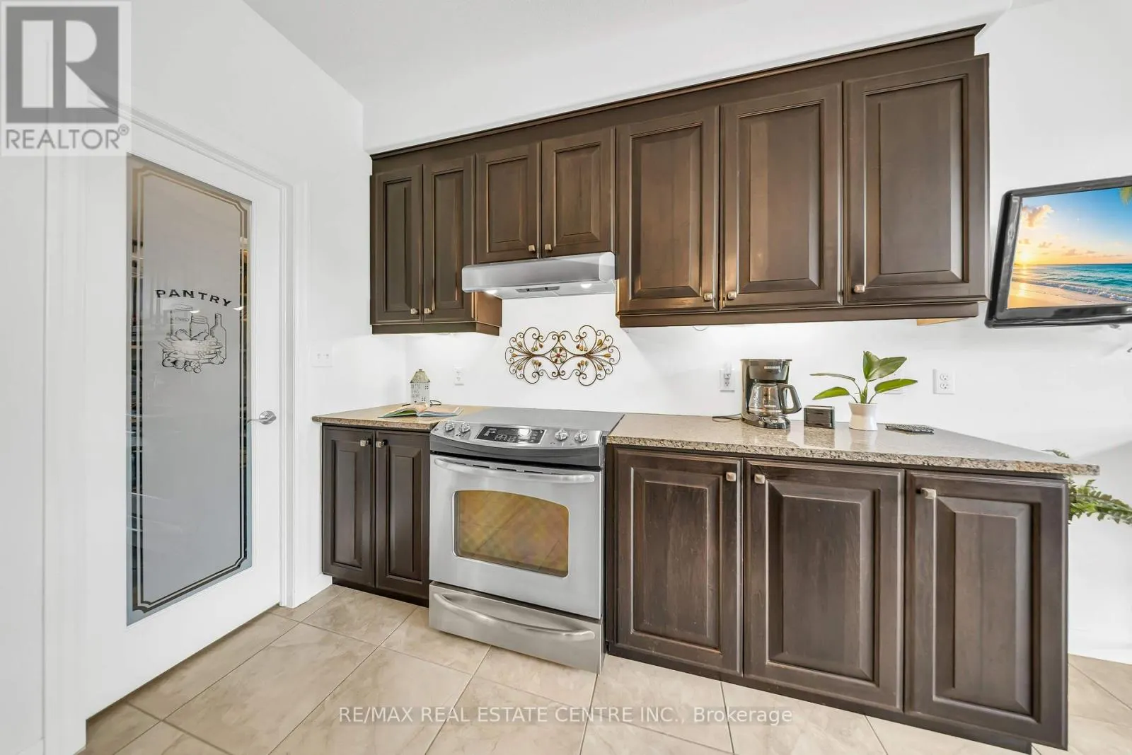 365 WOODBINE AVENUE