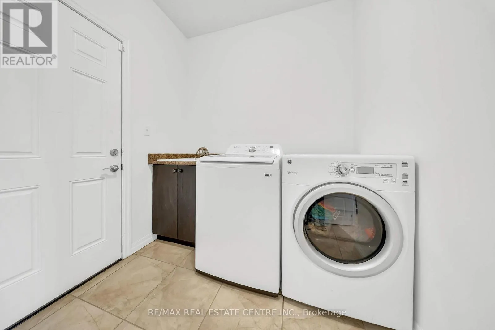 365 WOODBINE AVENUE