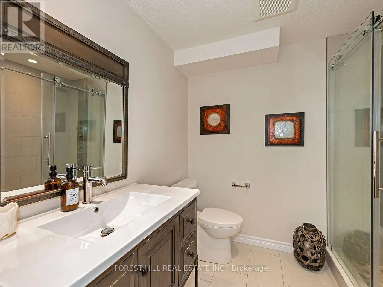 112 MCARTHUR CRESCENT