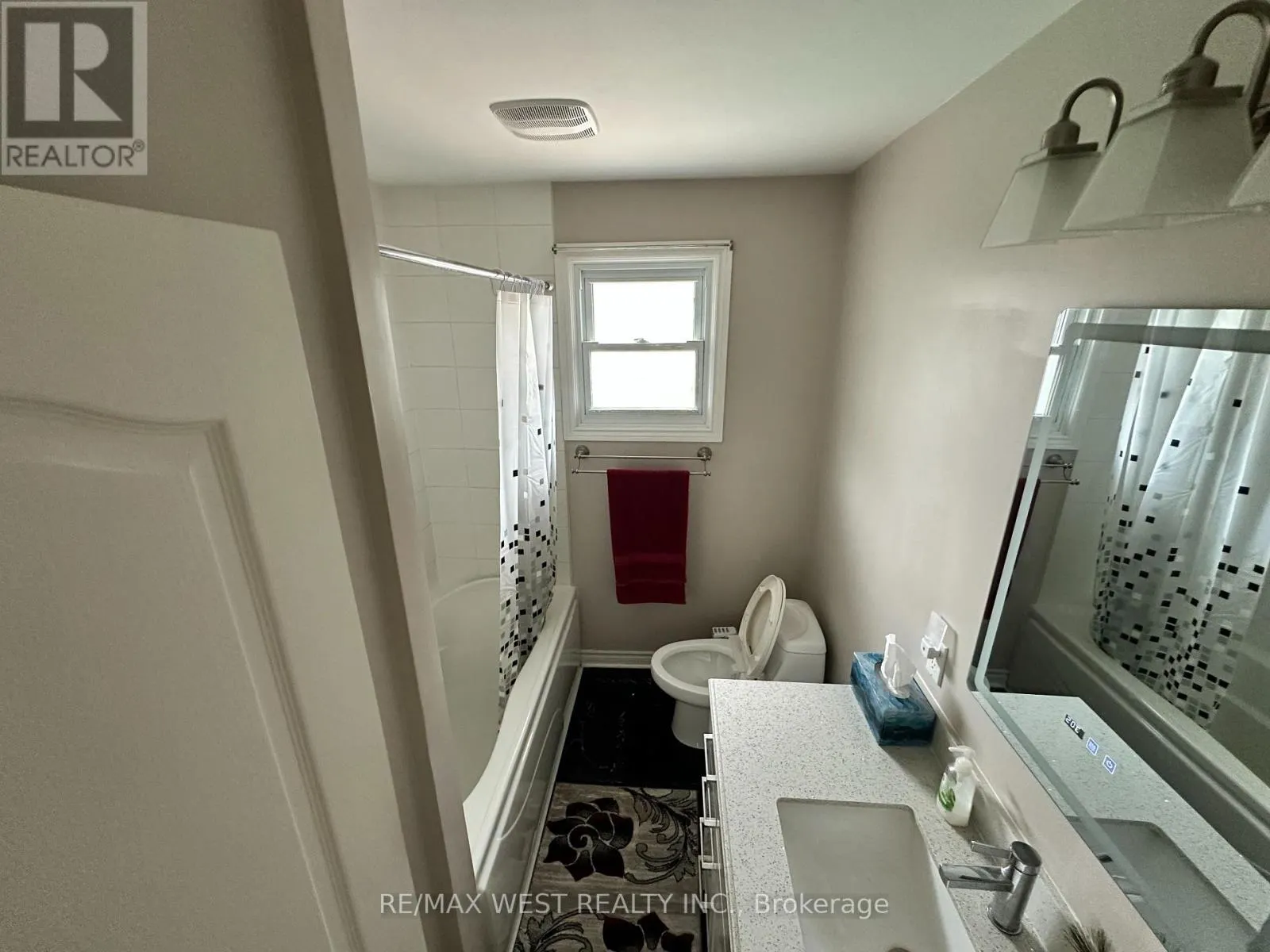 53 BLOOMFIELD AVENUE