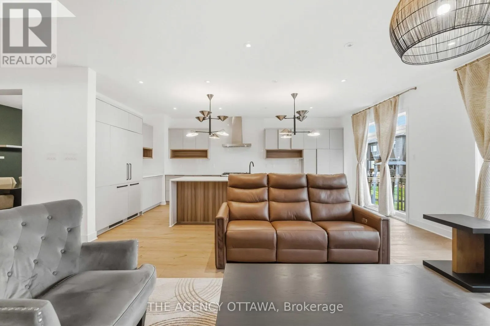 124 DUN SKIPPER DRIVE