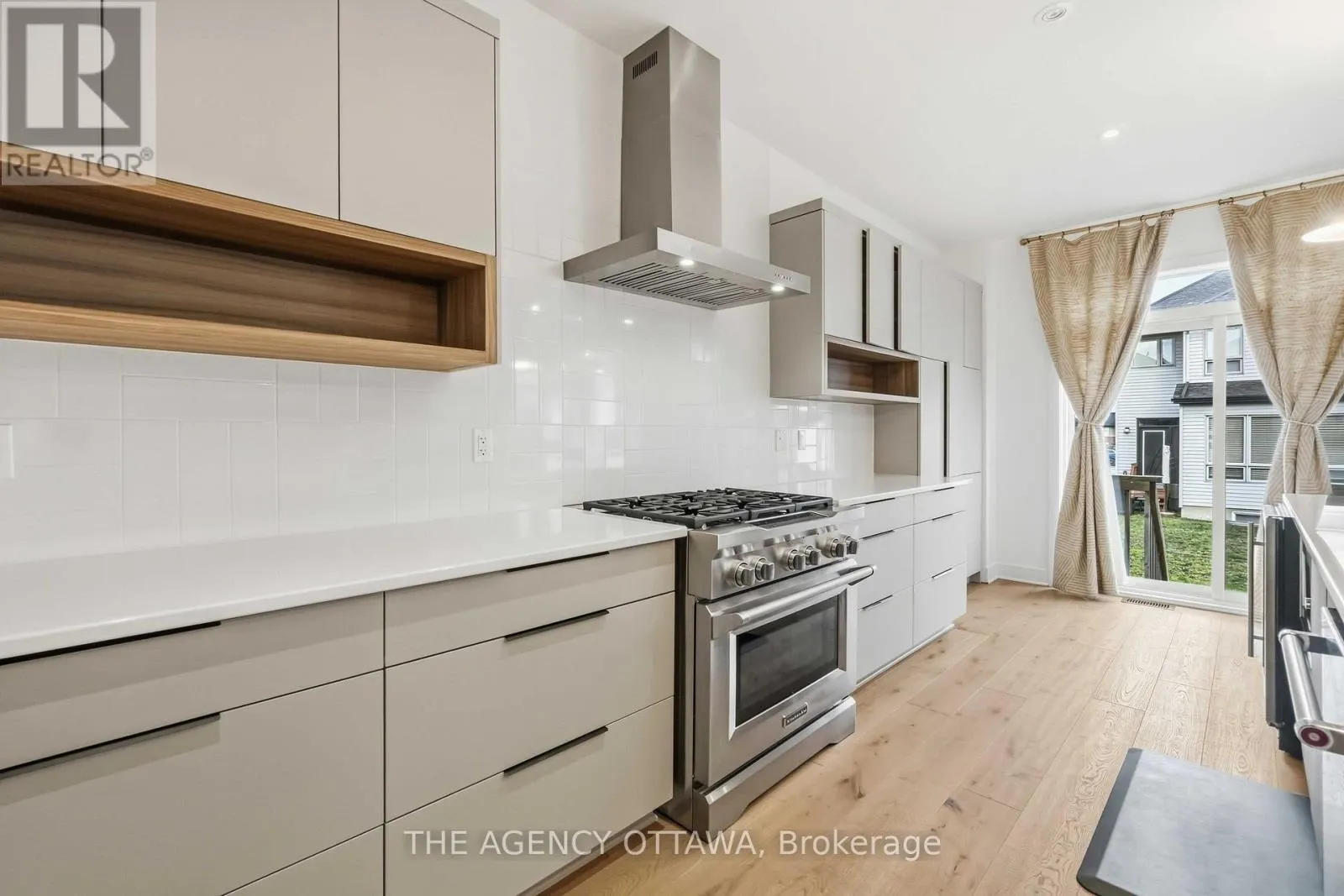 124 DUN SKIPPER DRIVE