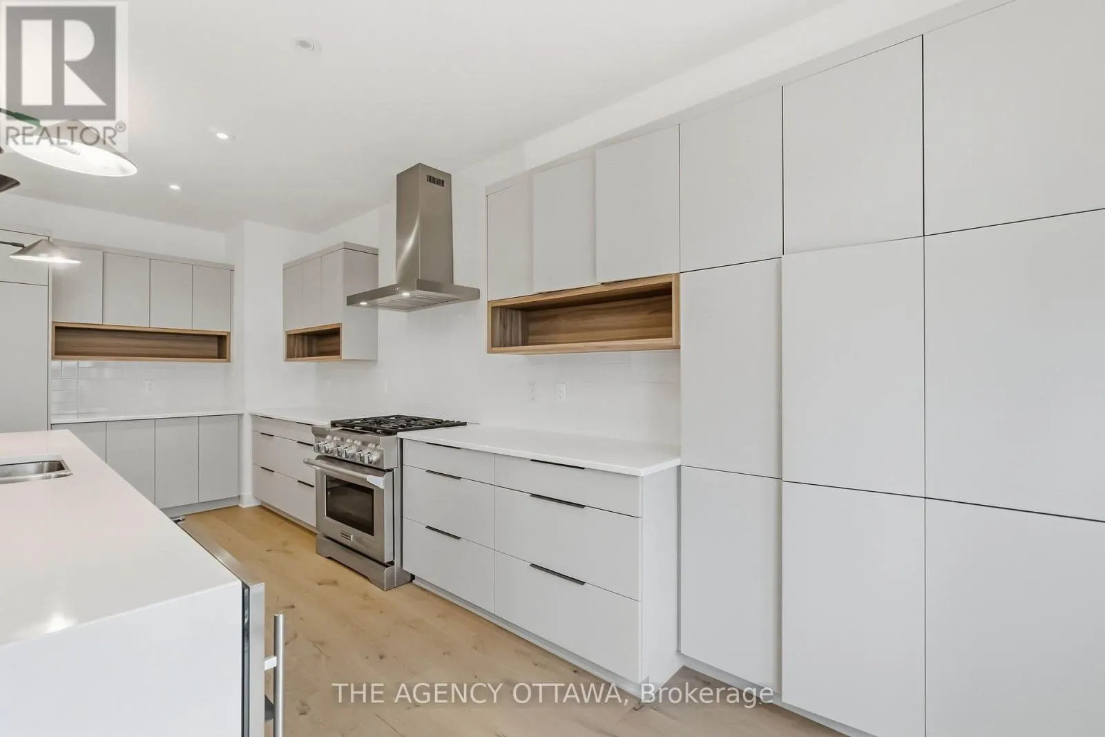 124 DUN SKIPPER DRIVE