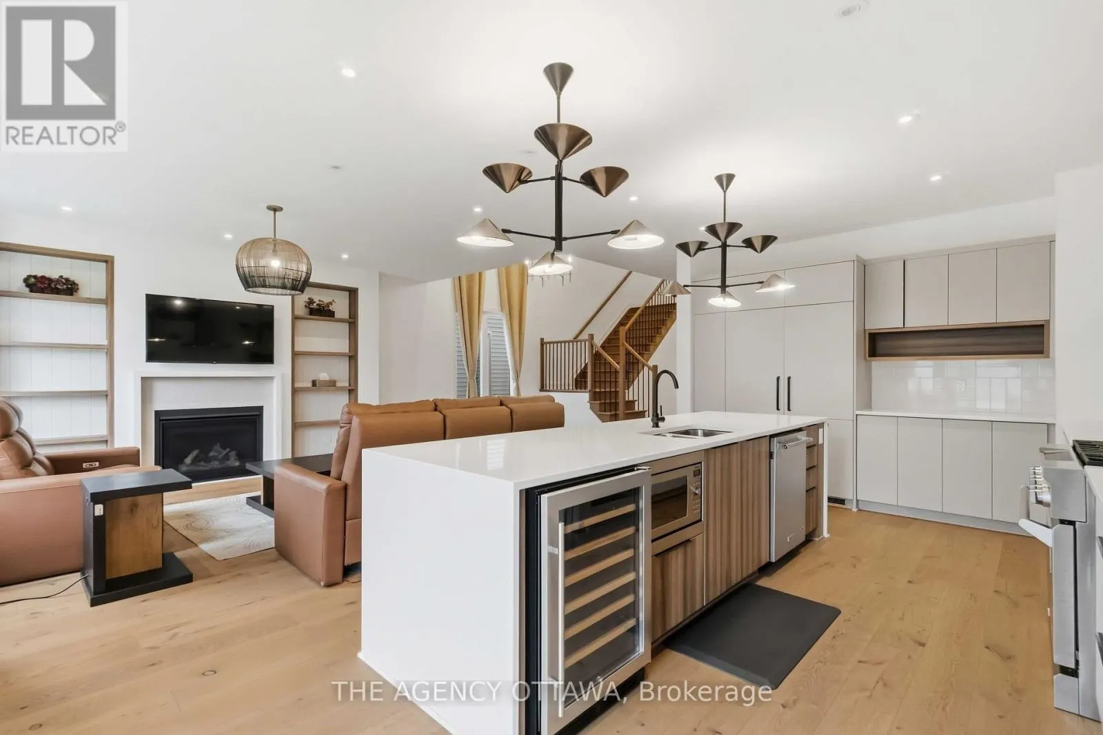 124 DUN SKIPPER DRIVE