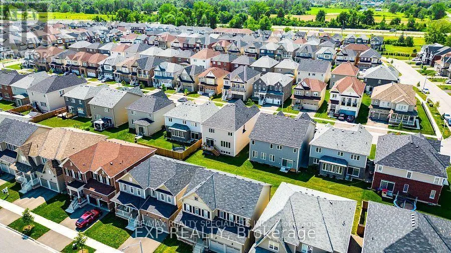 8 SARA DRIVE
