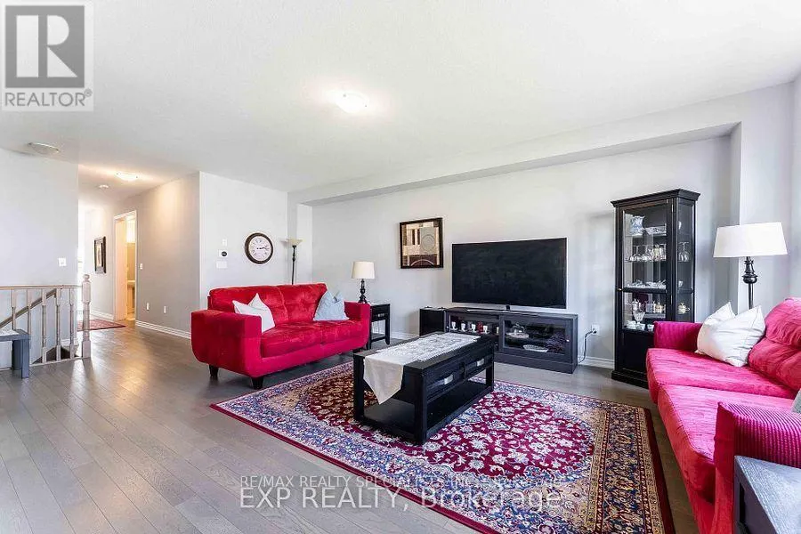 8 SARA DRIVE