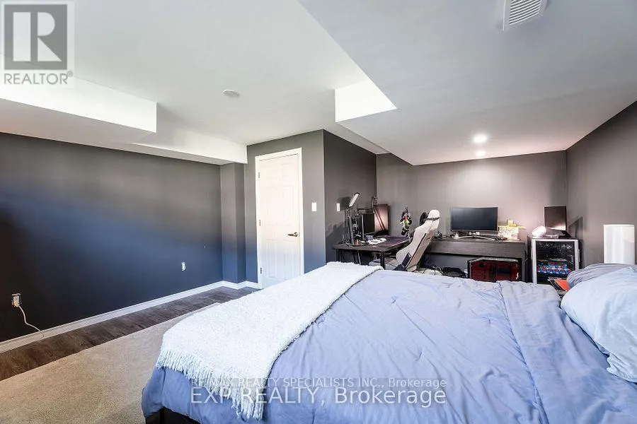 8 SARA DRIVE