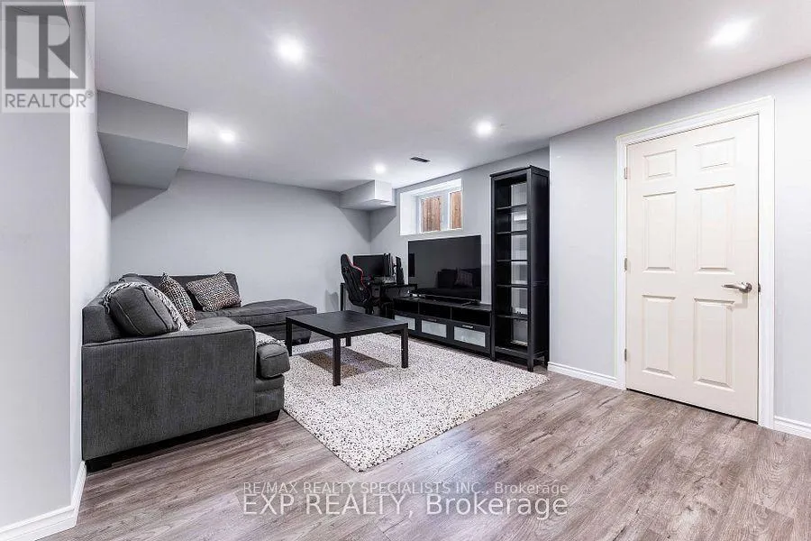 8 SARA DRIVE