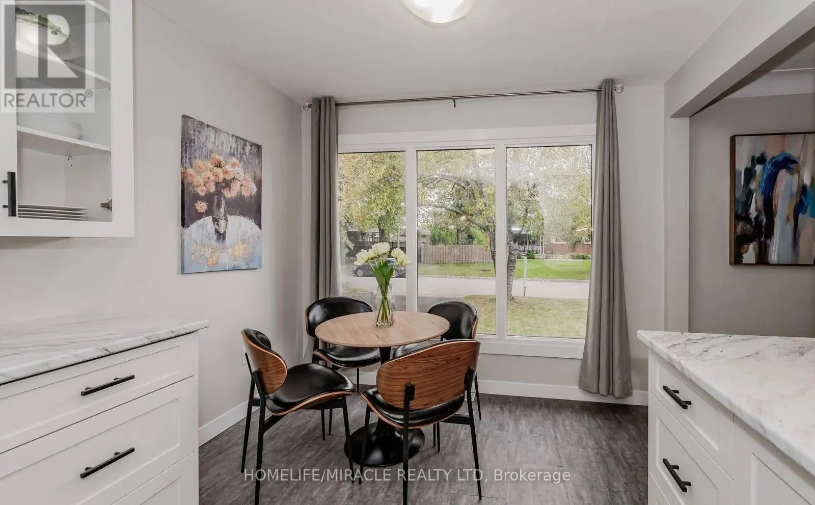 10 GREENWOOD AVENUE
