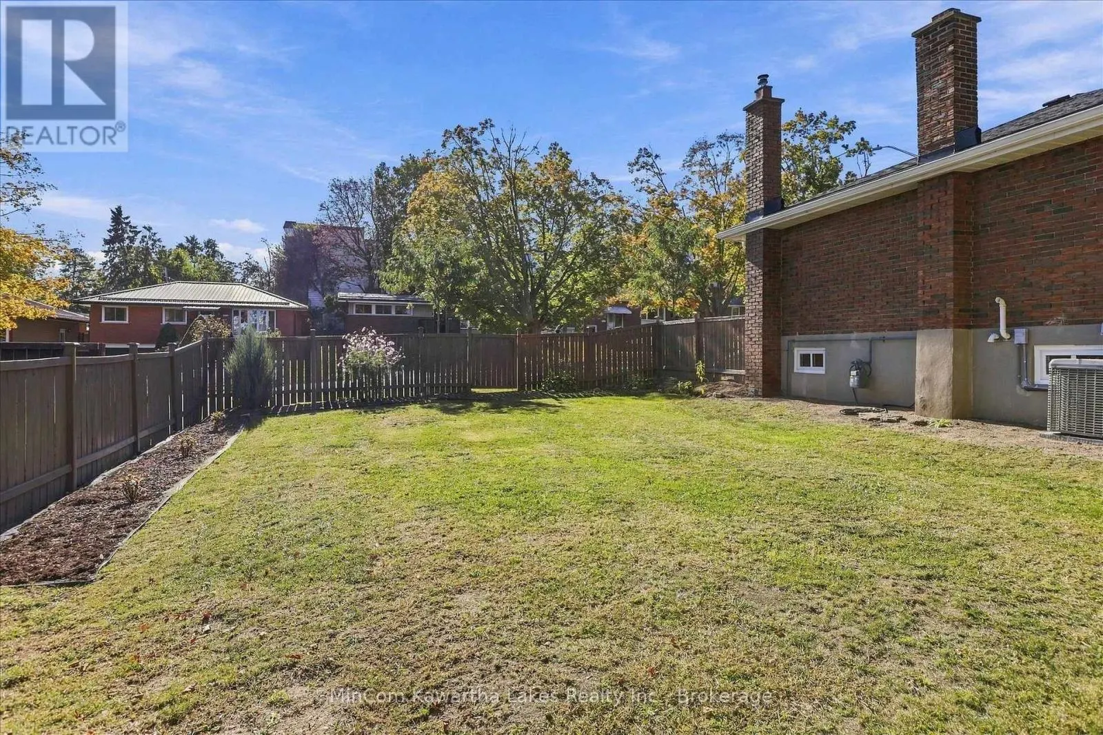 398 APPLEGROVE AVENUE