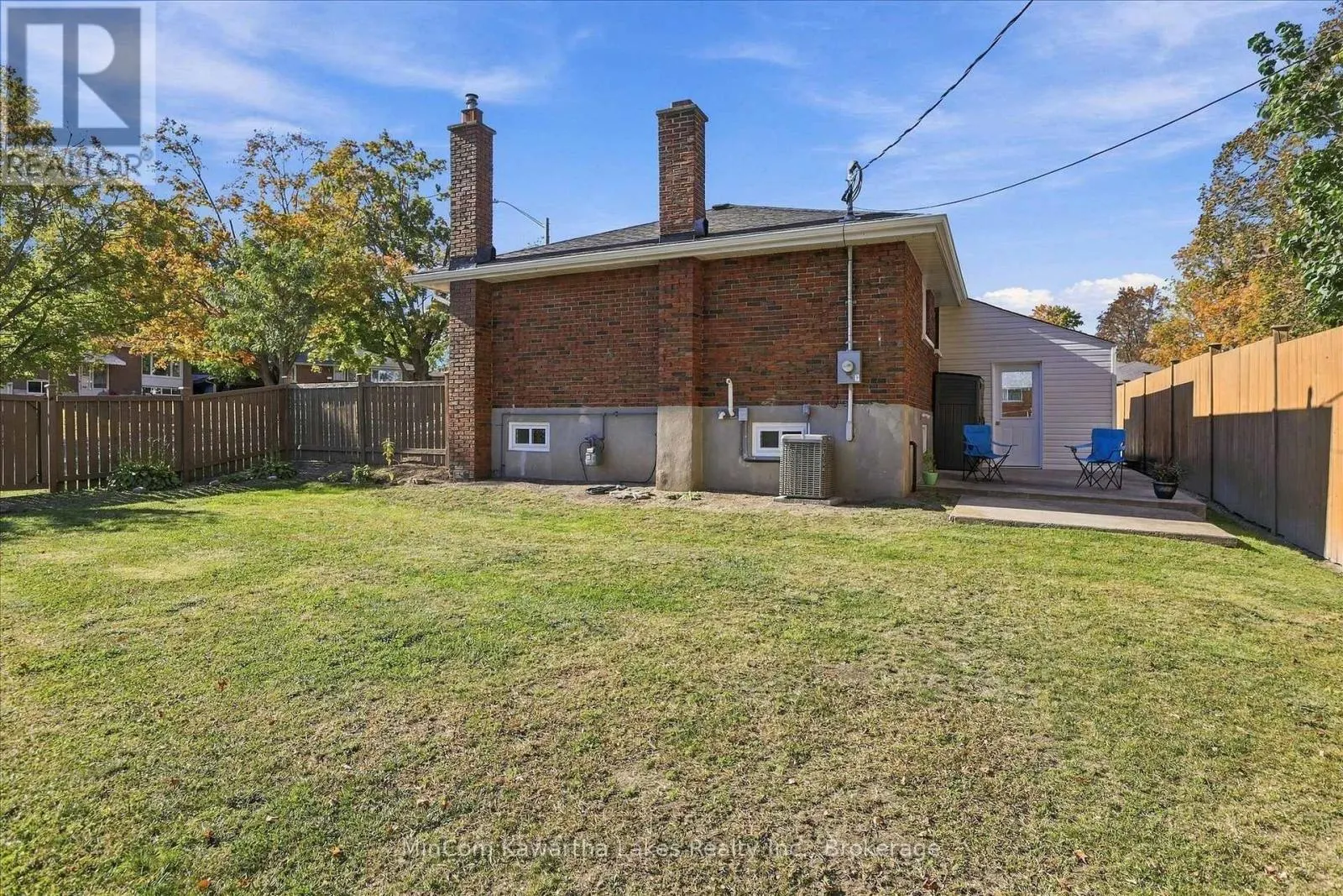 398 APPLEGROVE AVENUE