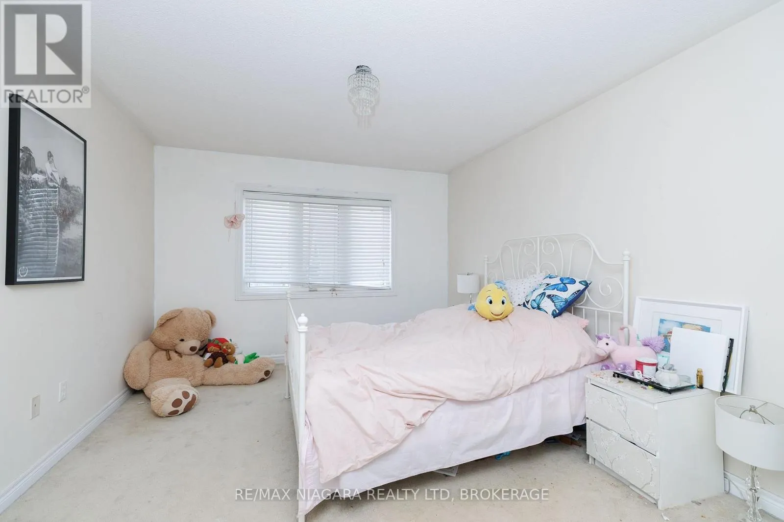 33 COLONEL LYALL STREET