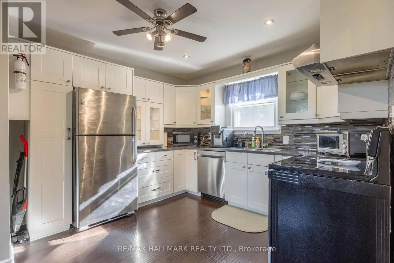 79 POWERVIEW AVENUE