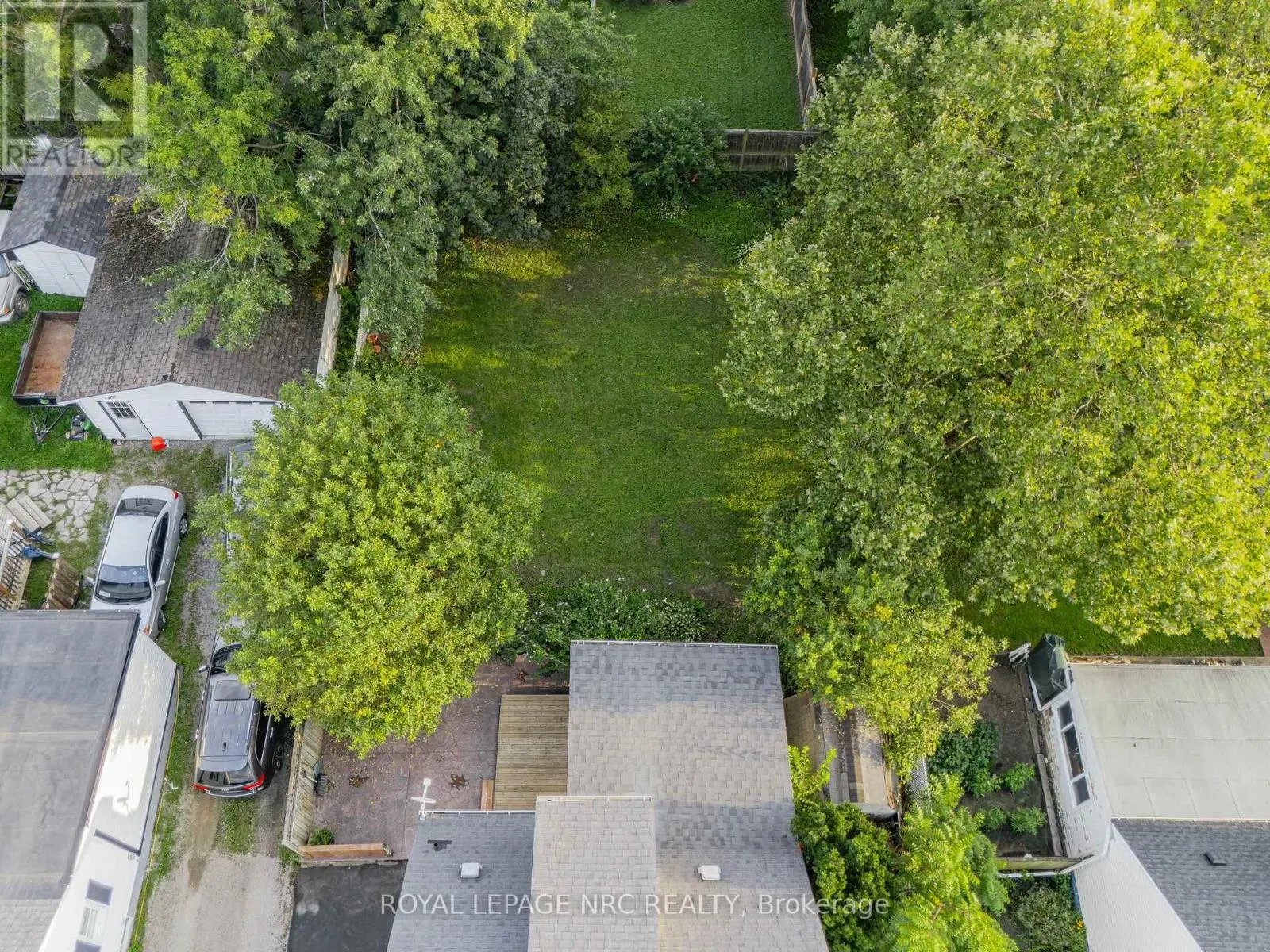 12 ADMIRAL ROAD