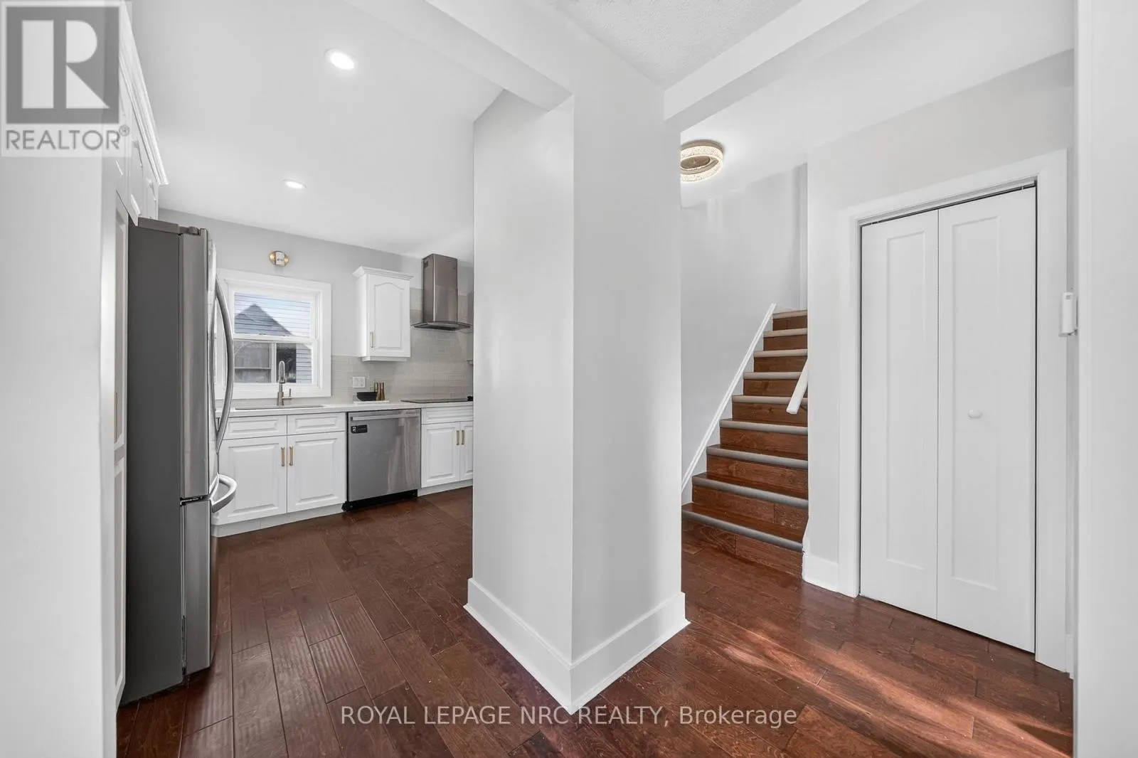 12 ADMIRAL ROAD