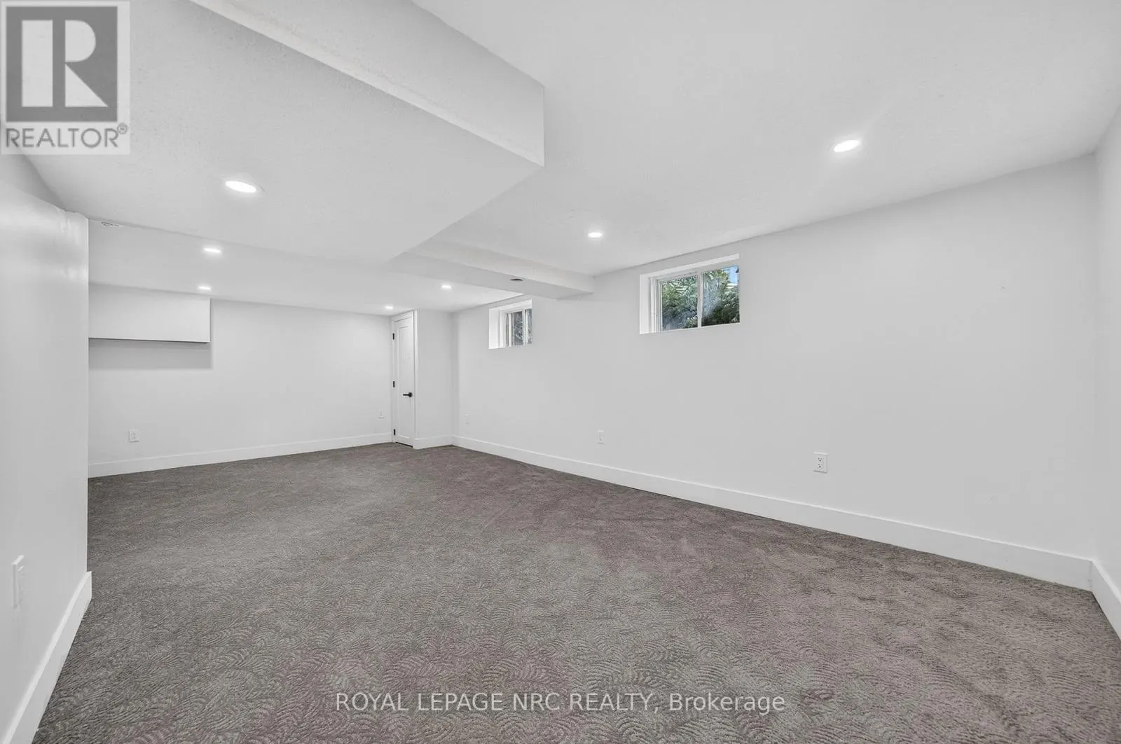 12 ADMIRAL ROAD