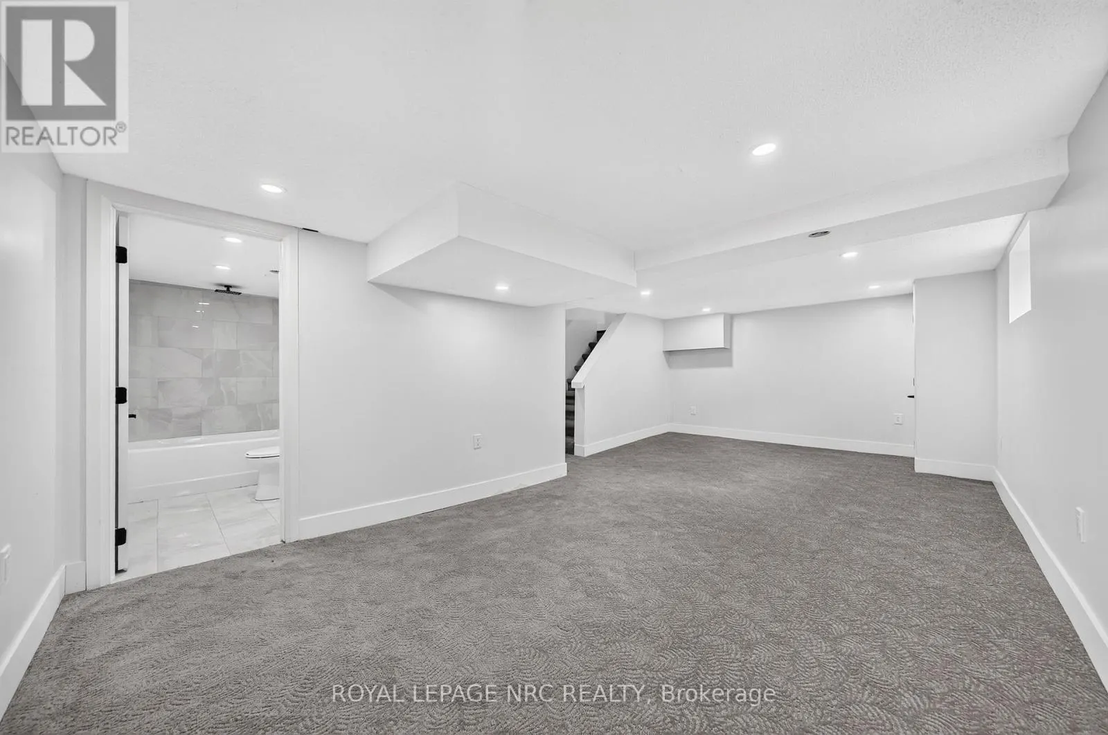 12 ADMIRAL ROAD