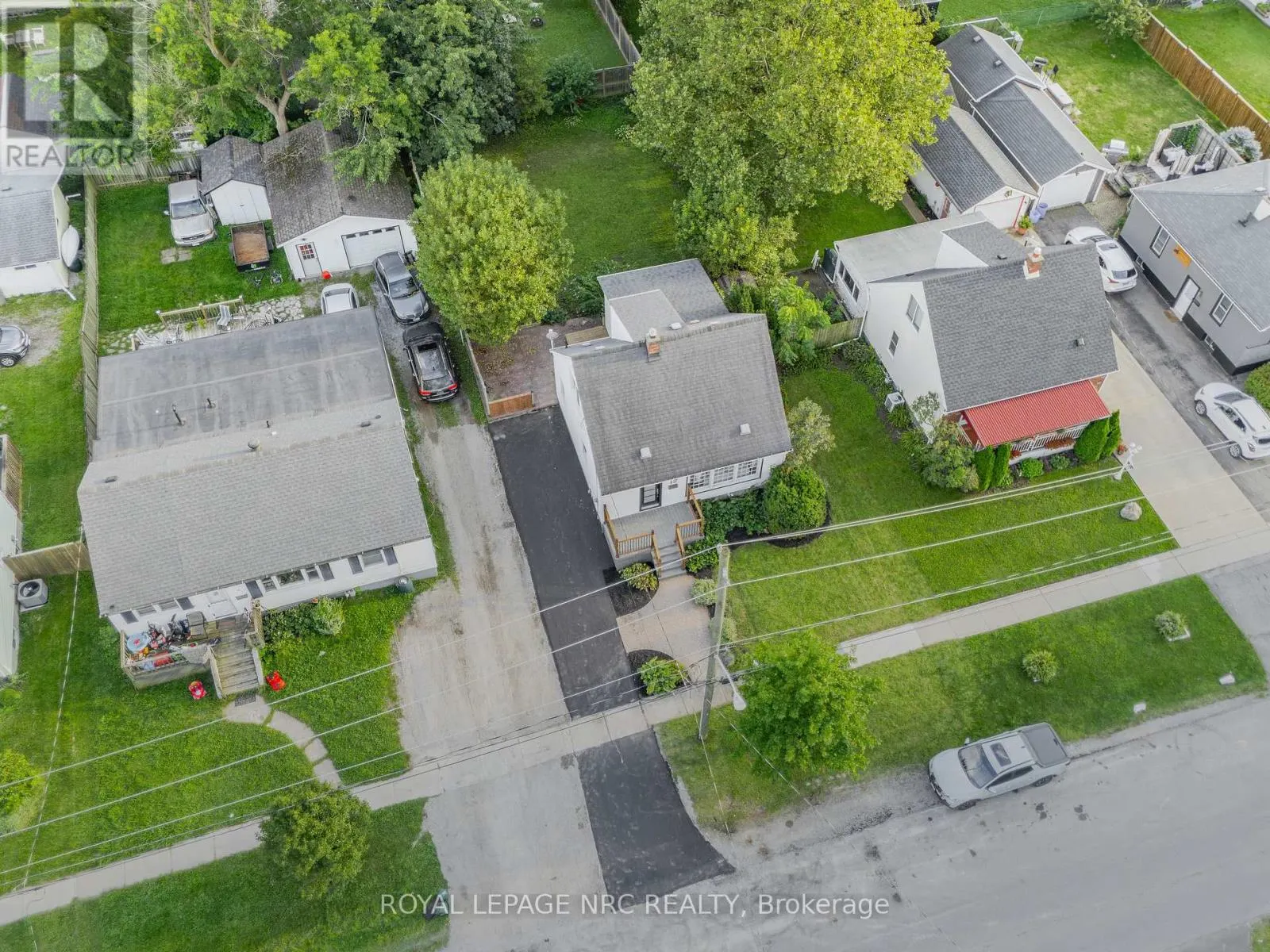 12 ADMIRAL ROAD