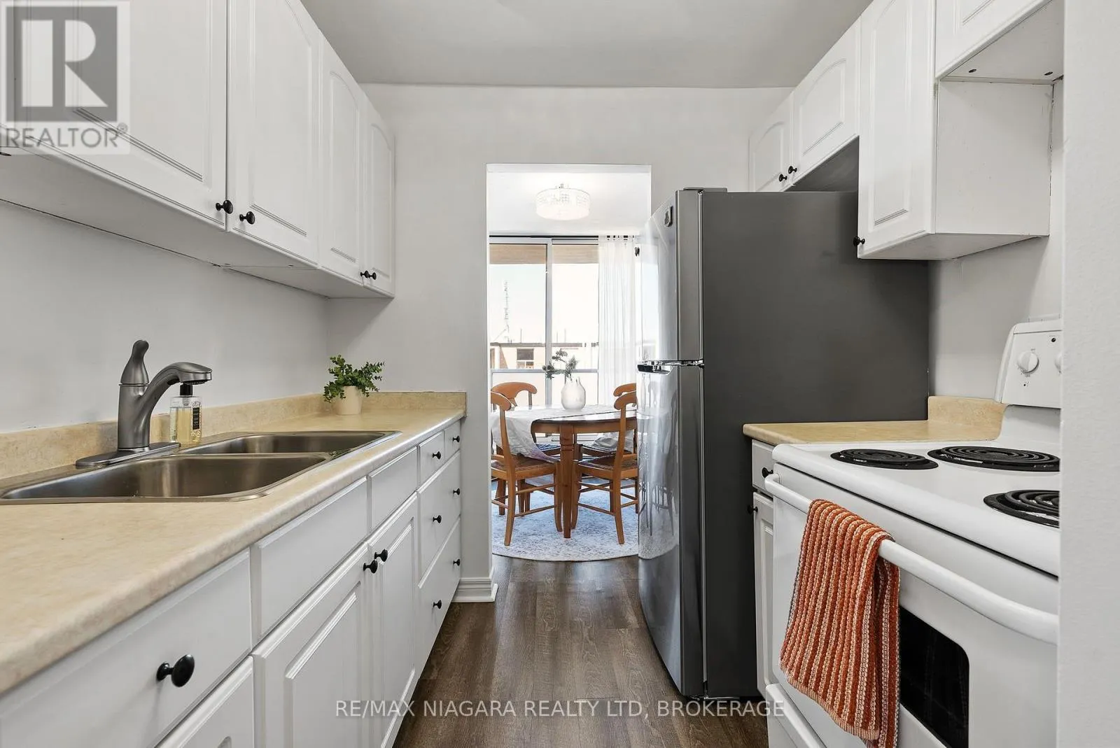 1002 - 359 GENEVA STREET #1002