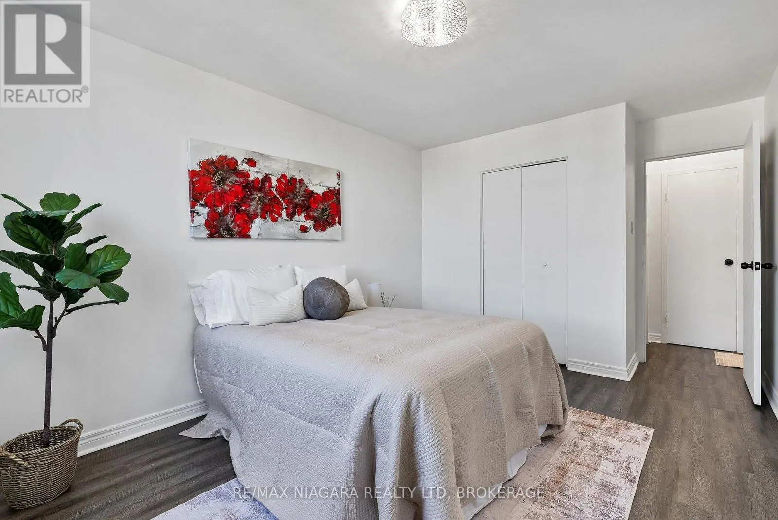 1002 - 359 GENEVA STREET #1002