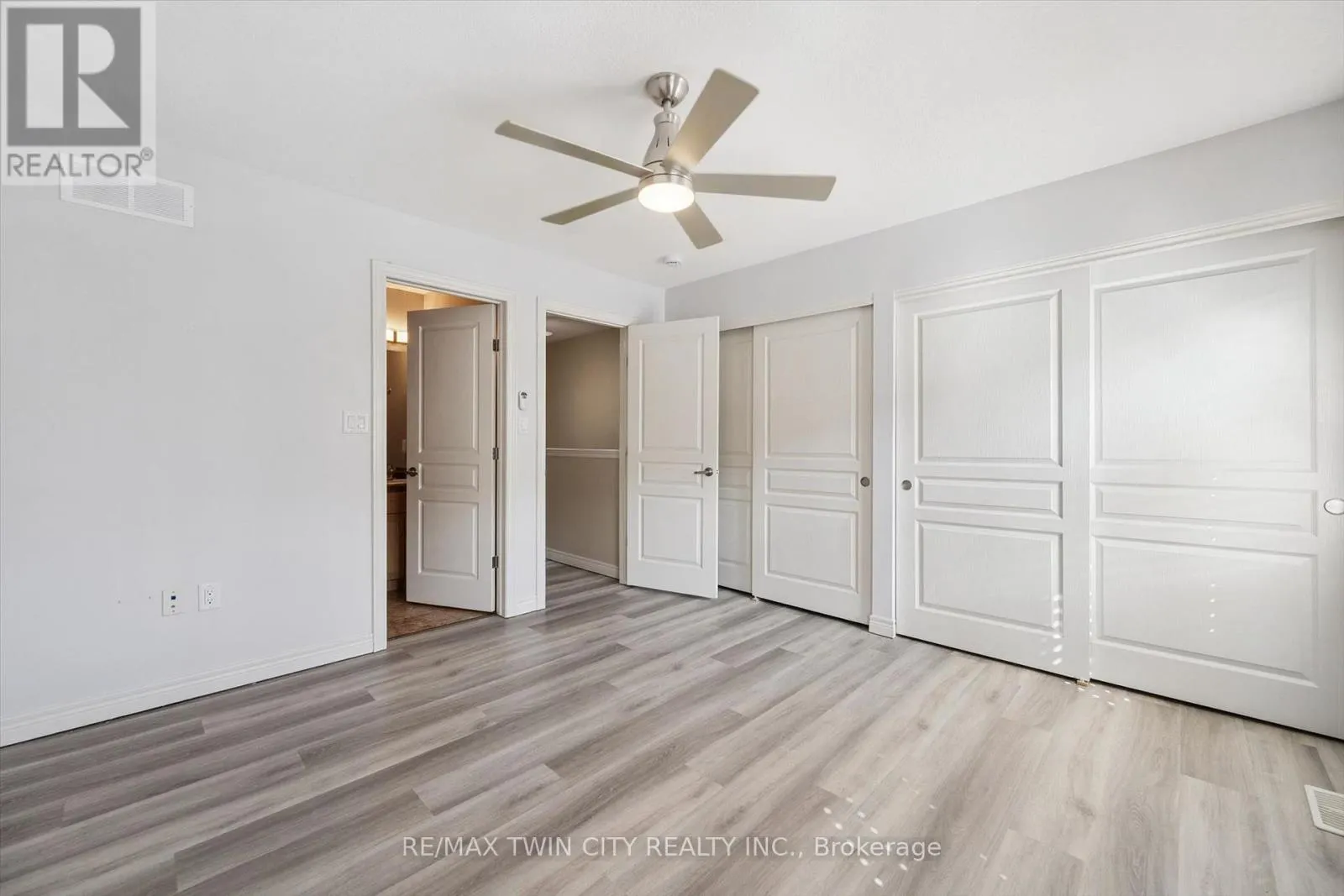 4 CHELTENHAM MEWS