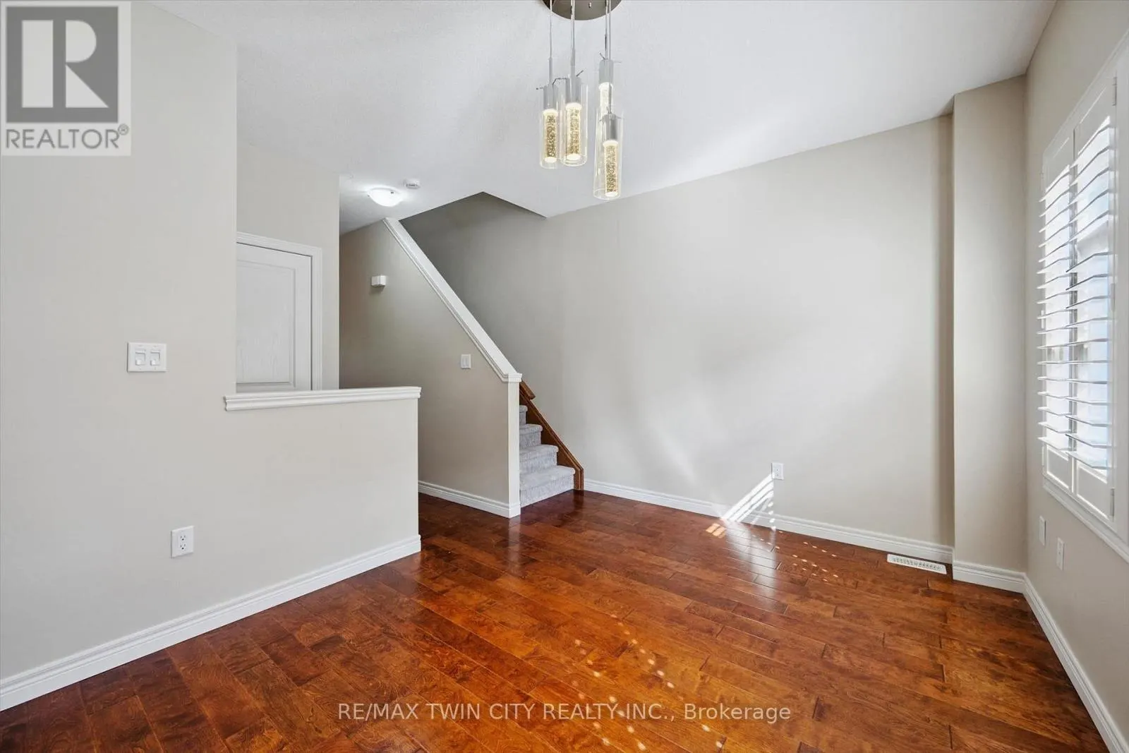 4 CHELTENHAM MEWS
