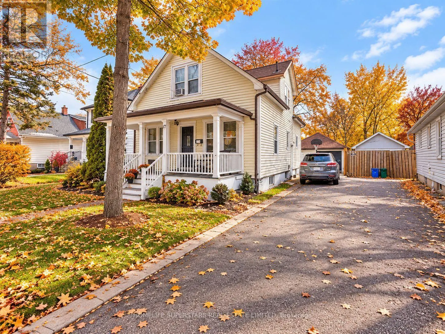17 MANNING STREET