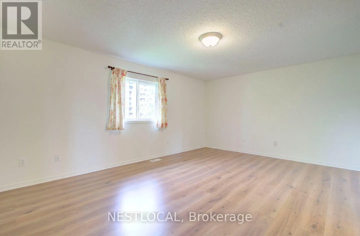 11 - 10 FALLOWFIELD DRIVE