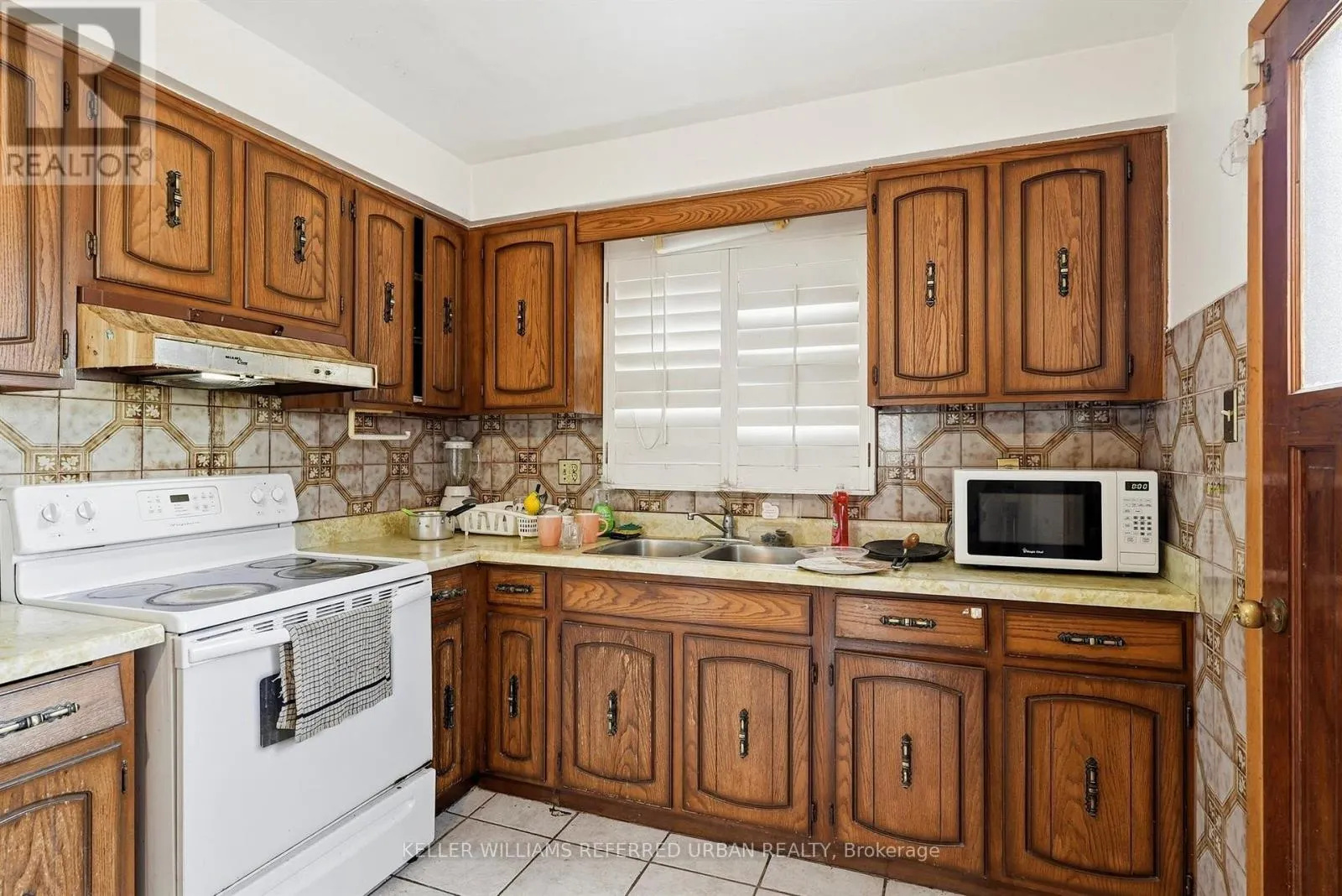 128 HADELAND AVENUE