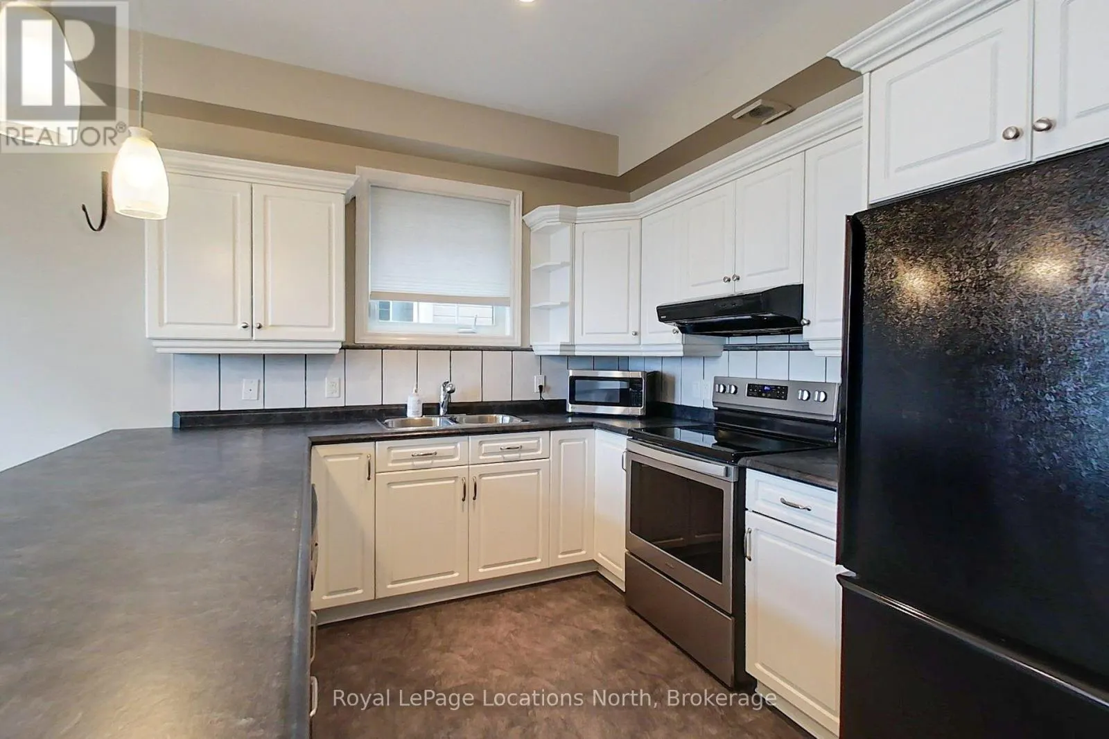 4 - 24 ALBERY COURT #4