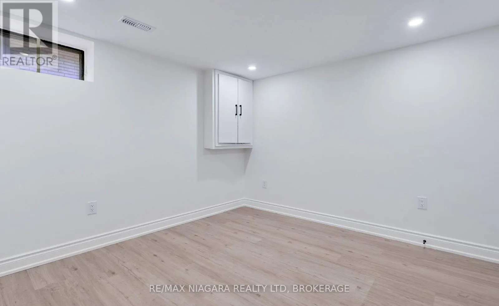 LOWER UNIT - 210 MACKAN STREET #Lower Unit