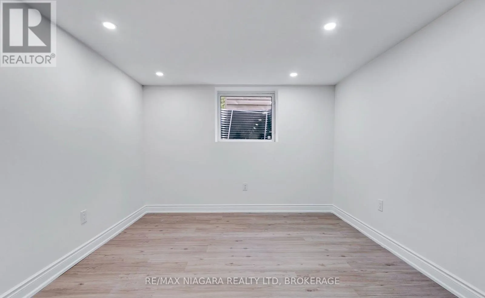 LOWER UNIT - 210 MACKAN STREET #Lower Unit